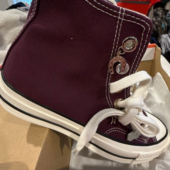 NIB Converse Women's Chuck 70 High 'Luck Charms - Orchid Abyss Gold' sneaker. - Picture 6 of 7